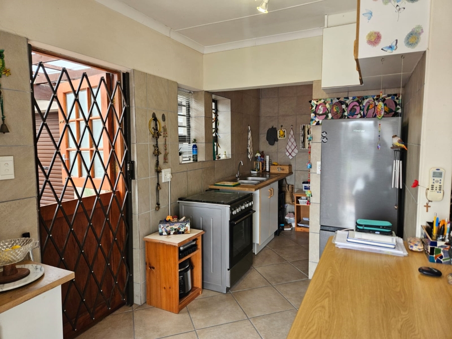 3 Bedroom Property for Sale in Stilbaai Wes Western Cape
